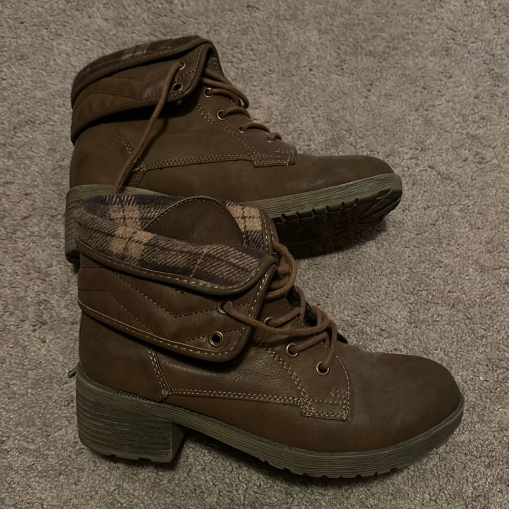 Brown boots
